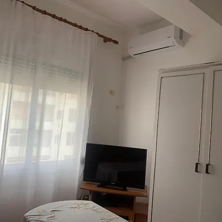 Garsoniere Grisi דירה Vlorë